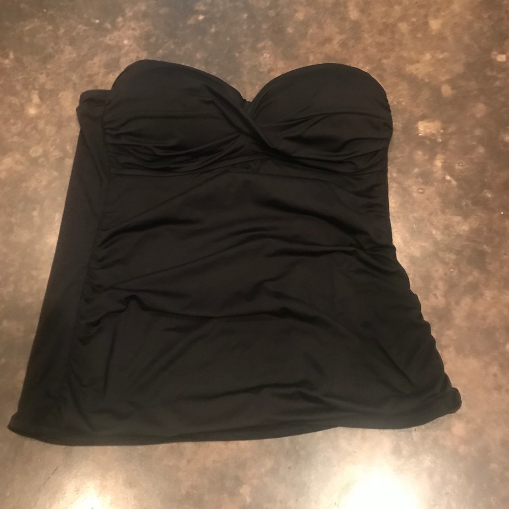 Size Large Anne cole black tankini.